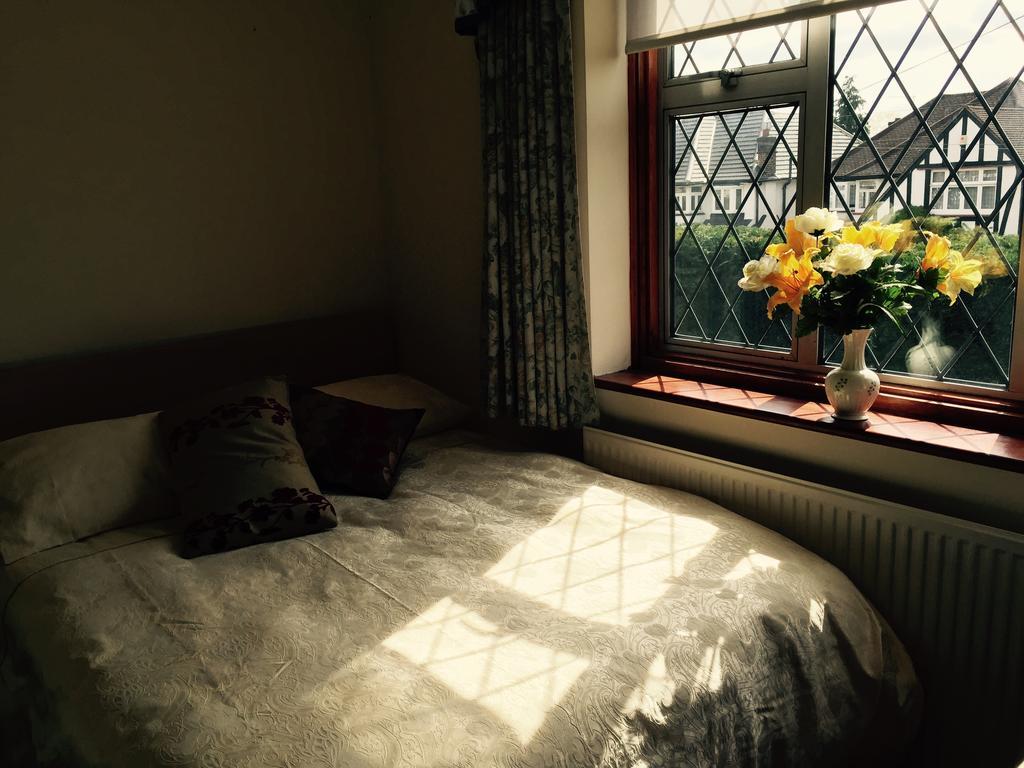 Edgware B&B Barnet Exterior foto